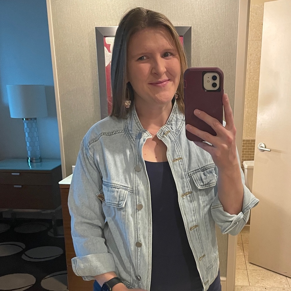Meet your Posher, Kara